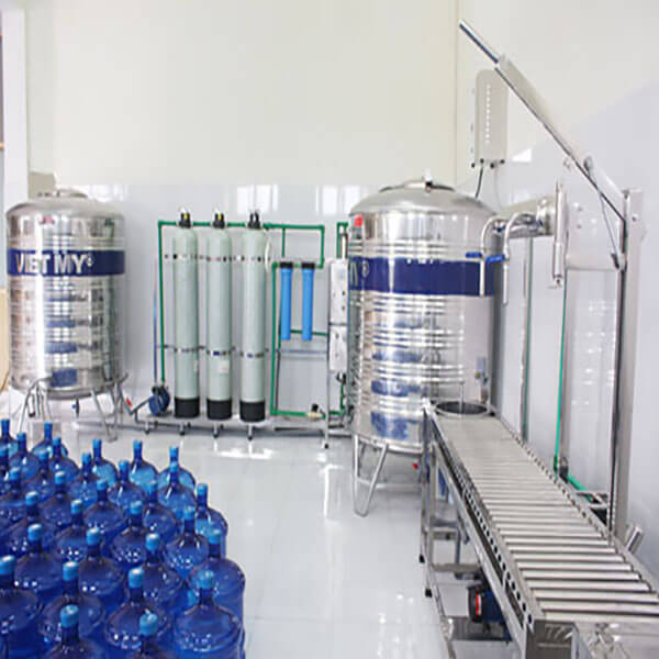 Ưu điểm của hệ thống sản xuất nước đóng bình 4000 L/h giúp cơ sở mở rộng kinh doanh